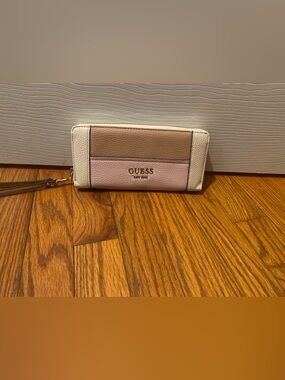 Guess Tri-Color Zip Wristlet Wallet in Cream, Tan & Pink